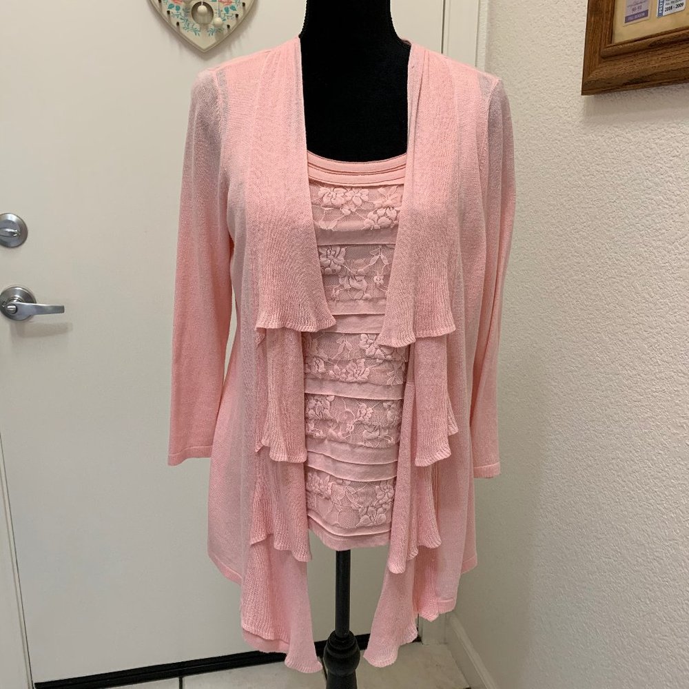 Chico’s 2 pc. Pink feminine sweater set, size 0
